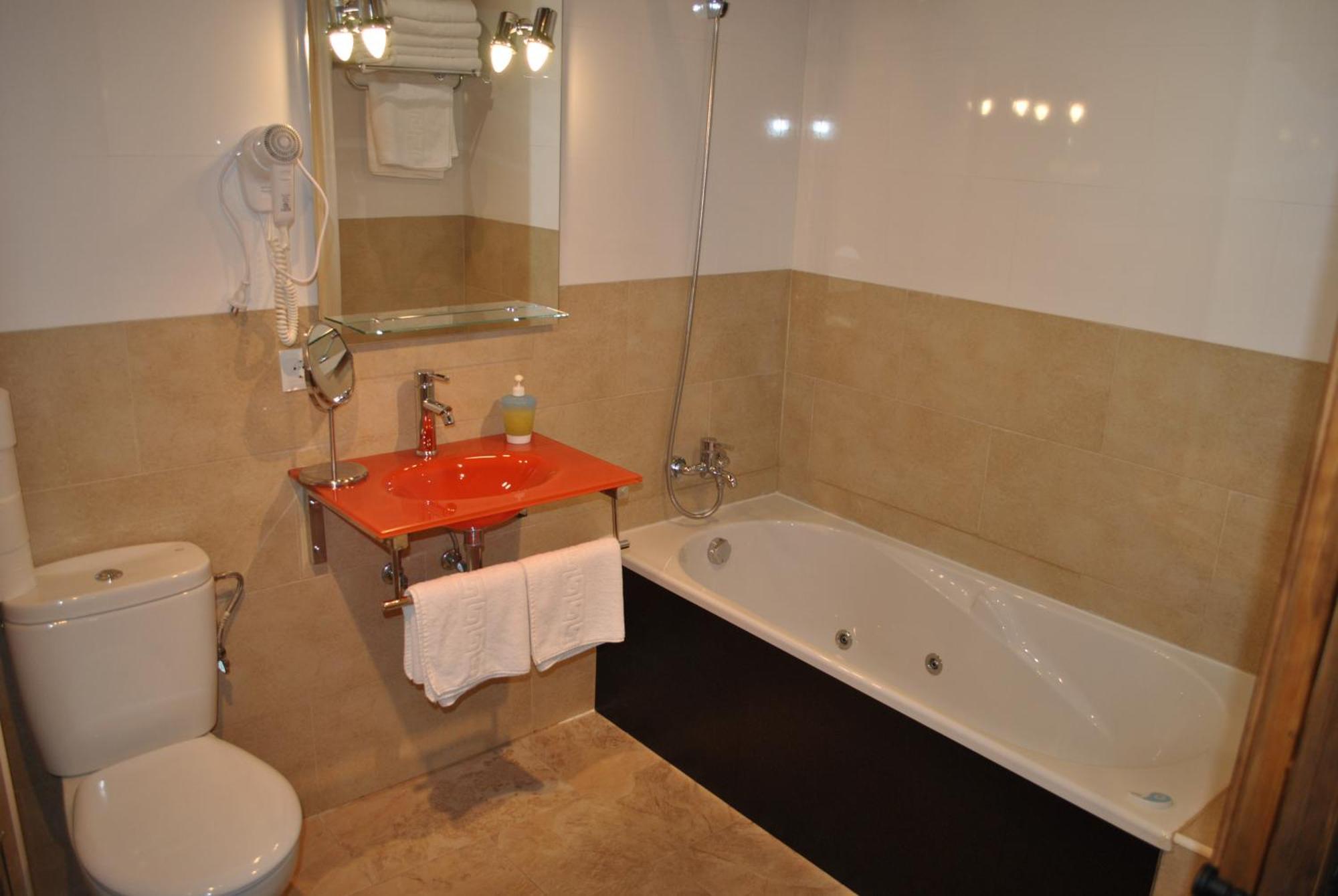 Apartamentos Spa Casco Historico De Isla - AlojateIsla Plana Exteriör bild