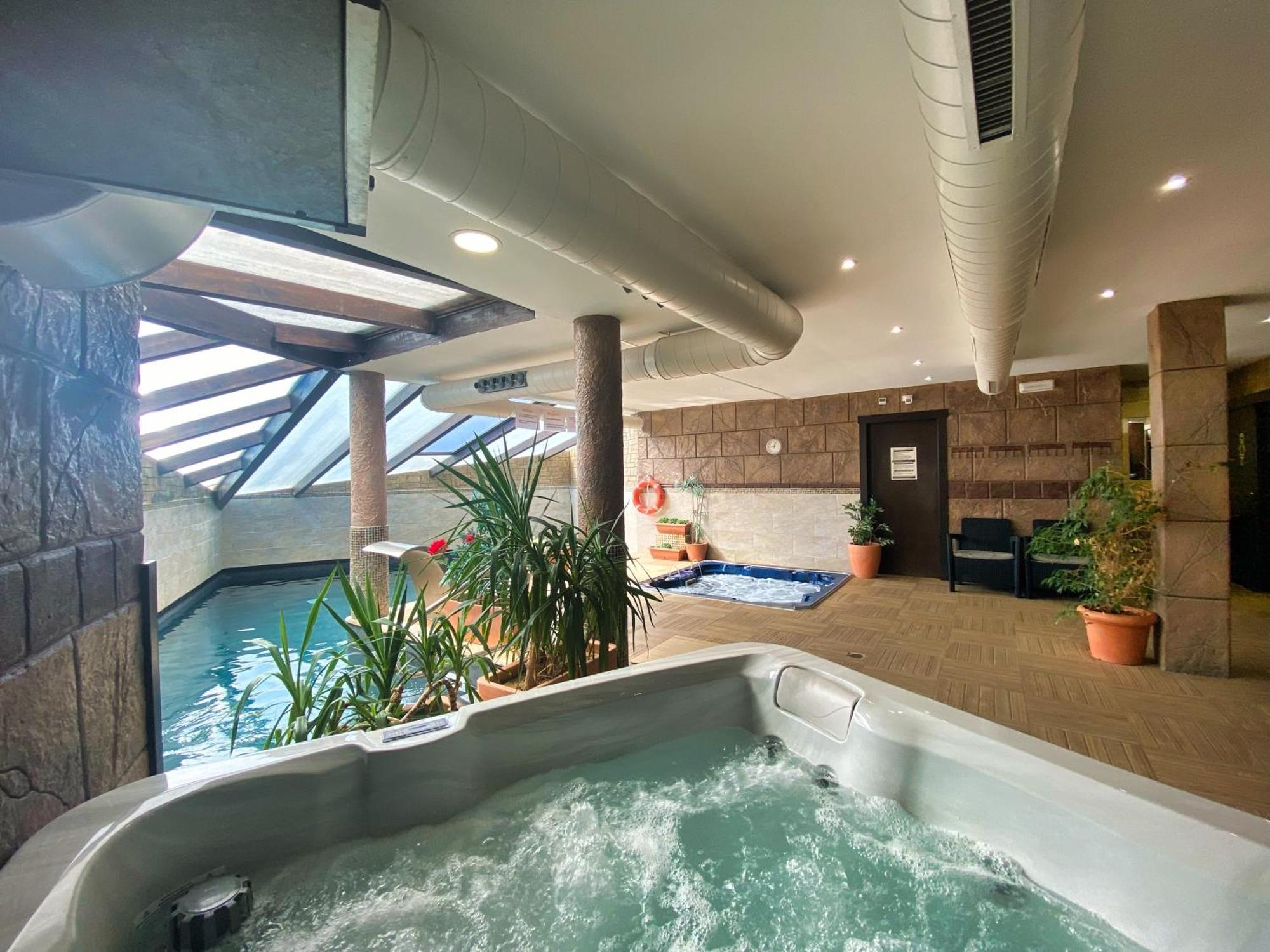 Apartamentos Spa Casco Historico De Isla - AlojateIsla Plana Exteriör bild