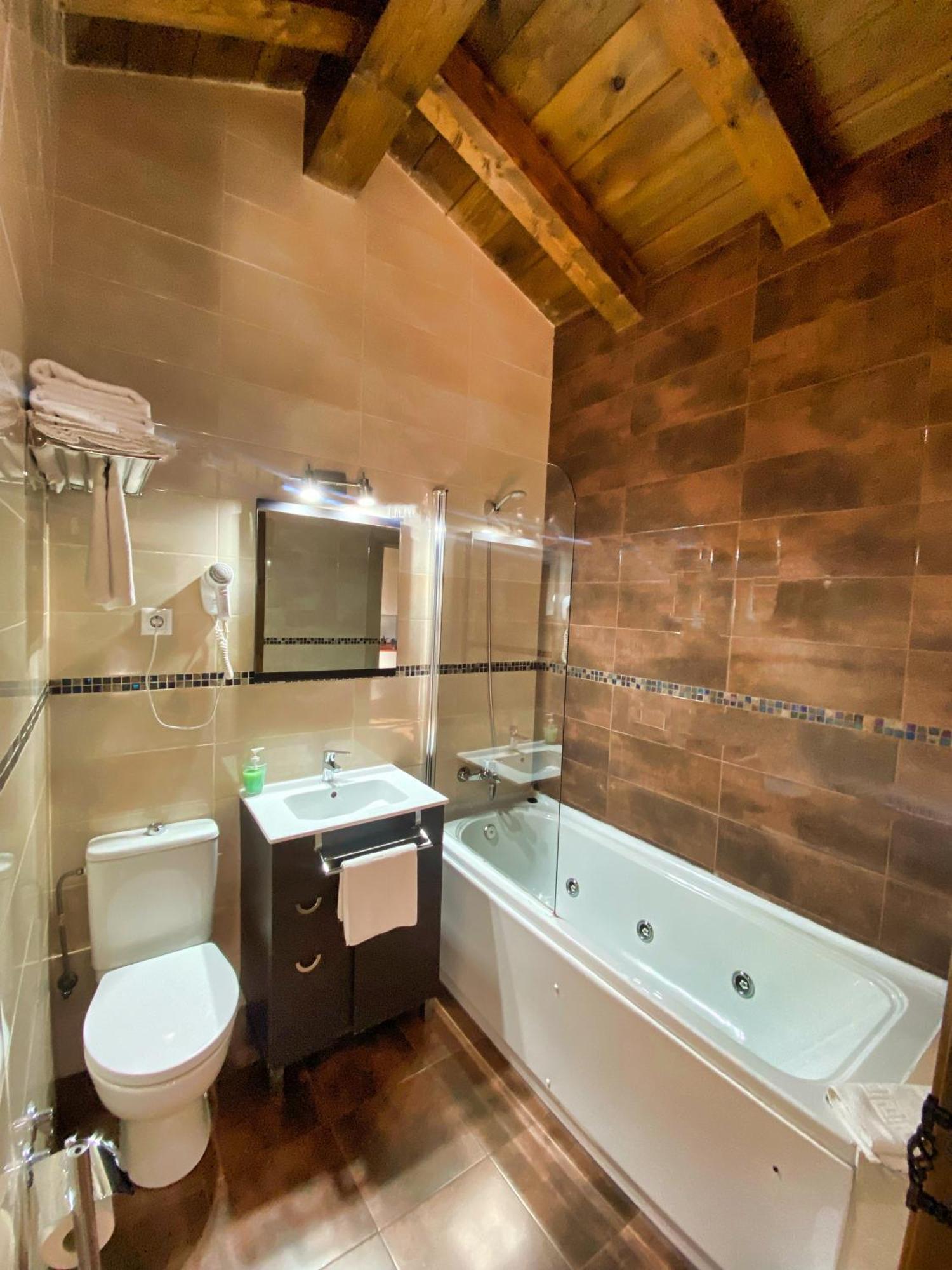Apartamentos Spa Casco Historico De Isla - AlojateIsla Plana Exteriör bild