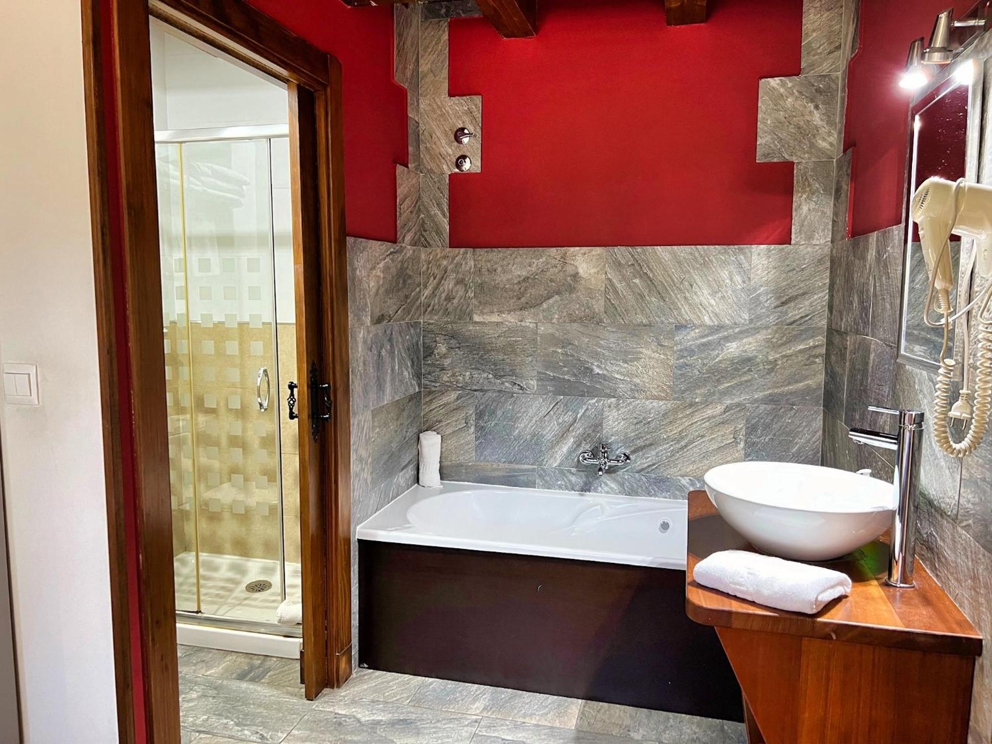 Apartamentos Spa Casco Historico De Isla - AlojateIsla Plana Rum bild